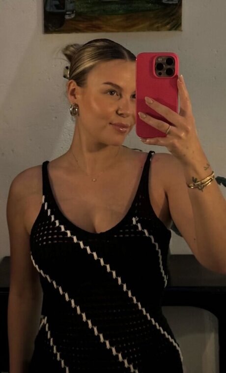 bikini ado onlyfans exclusivité érotique galerie