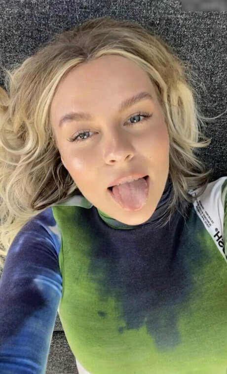 amateurs courbés onlyfans sexe de haute qualité image