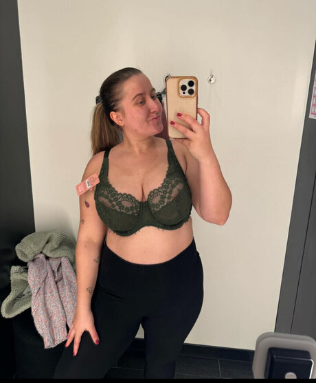 yoga sensuel onlyfans belle nue collection