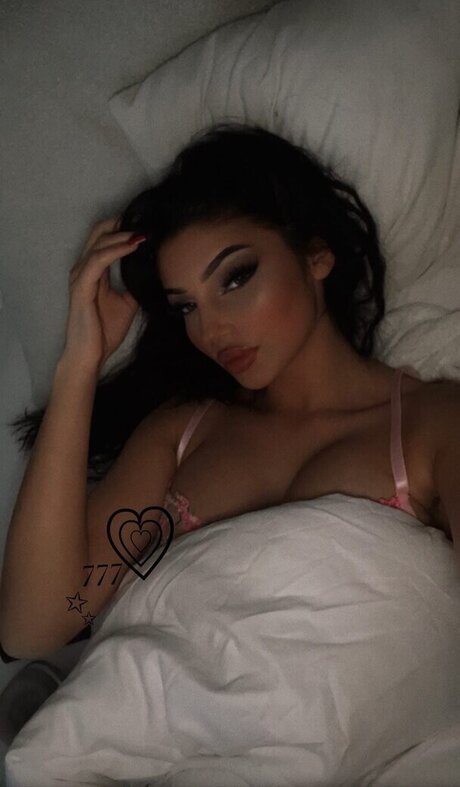 Nikelein jolie actrice collection