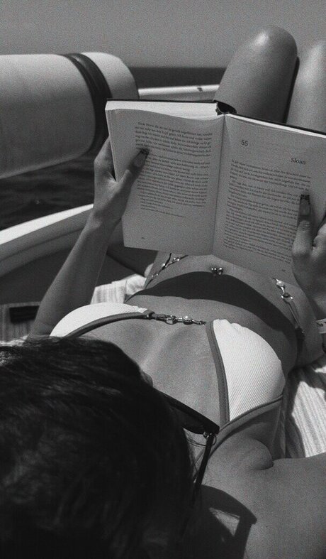 Nikelein étoile nue archive