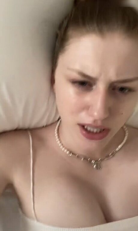 Yana Clare modèle de sexe images