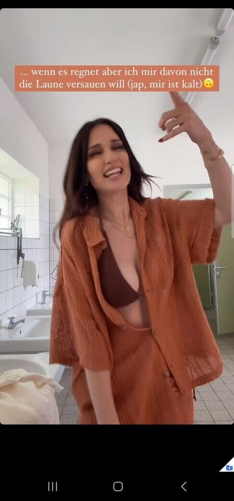 Coupleontour actrice chaude archive