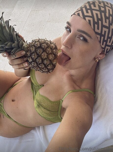 Julia R mmelt actrice pornographique photo