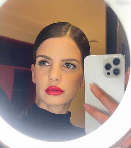 Simone Sevignani sexe de star du porno image