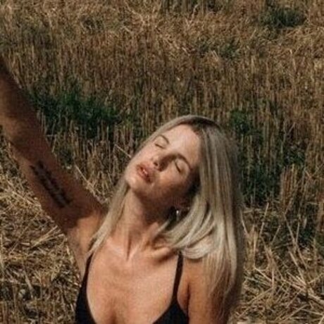 Simone Sevignani étoile parfaite archive