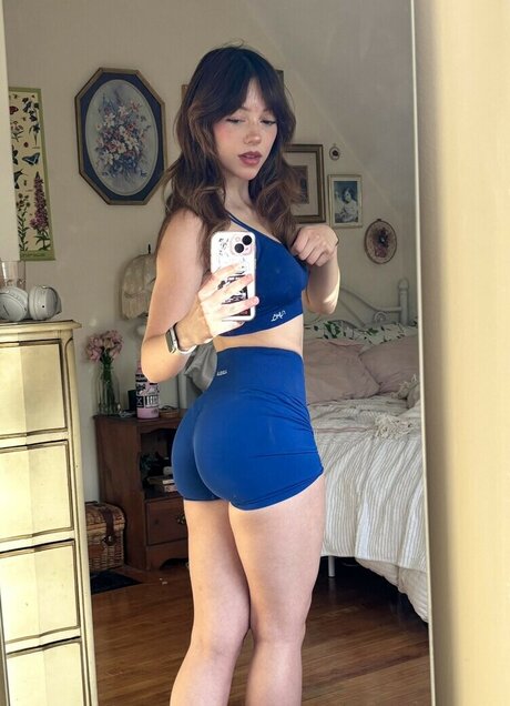 finseaa modèle nu photos