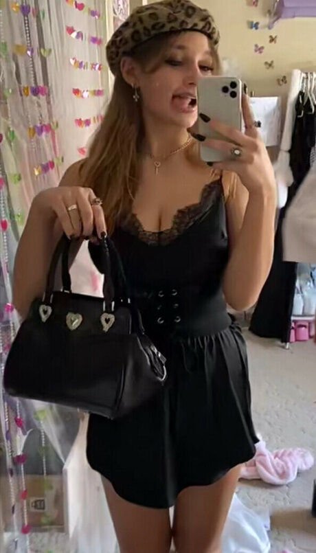 Sara Dobrik étoile sympa collection