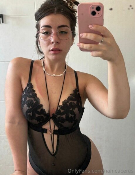 nahii carceres star du porno de haute qualité galeries