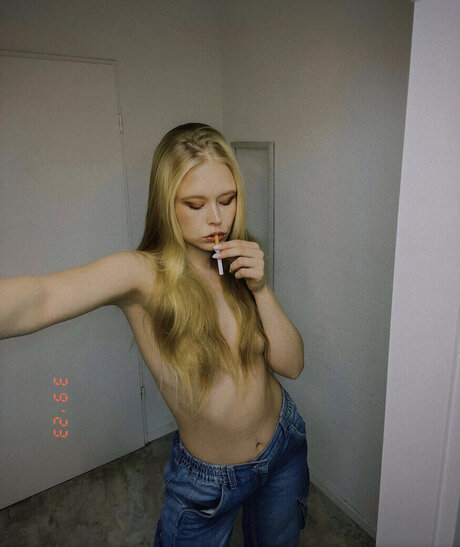 lingerie blanche onlyfans xxx de haute qualité des photos