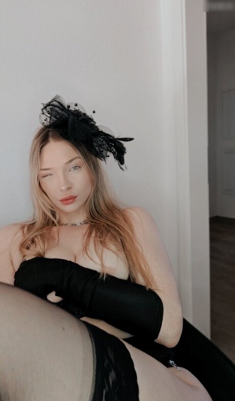 fans emo potelés uniquement nus hd photo