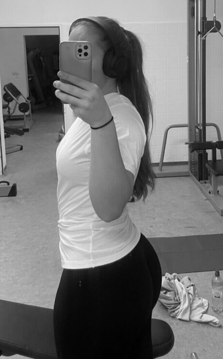 aileen slf modèle sexy images