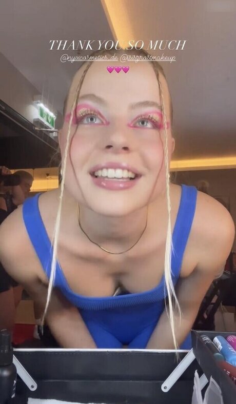 baisers lesbiens onlyfans nus exclusifs images