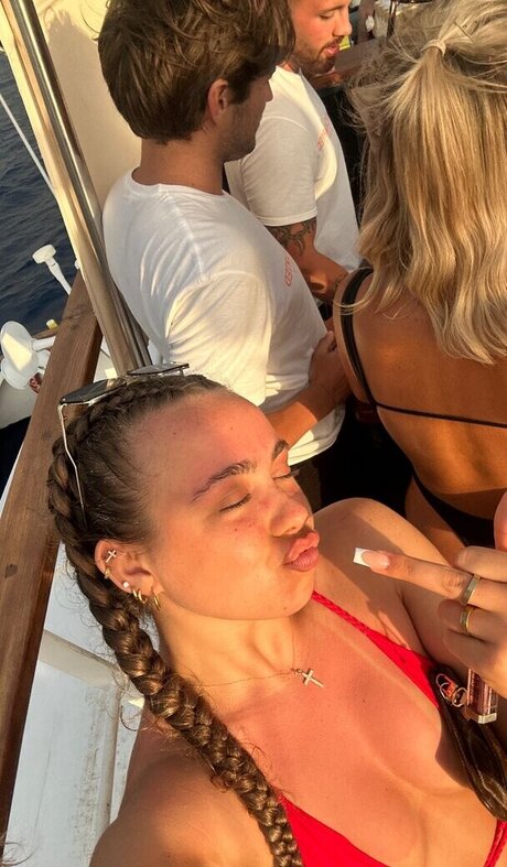 Olivia Alex haut modèle galerie