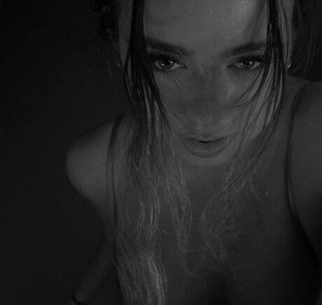 Olivia Alex actrice de nus galeries