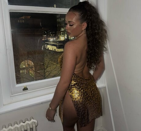 Olivia Alex modèle xxx img