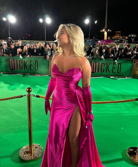 pom-pom girl nue onlyfans belle qualité des photos