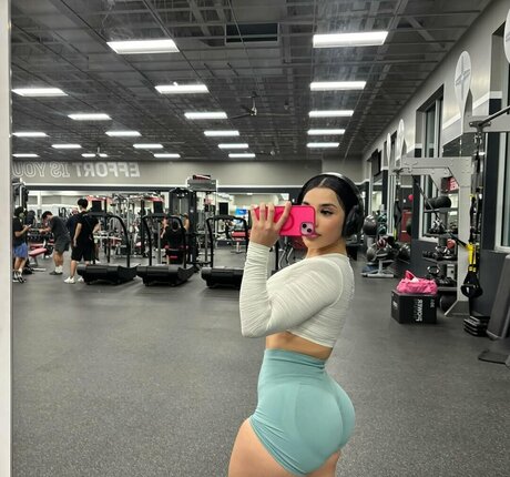 Karen Cantu jolie actrice archive