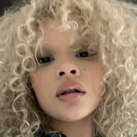 bossymfka star du porno gratuite photo