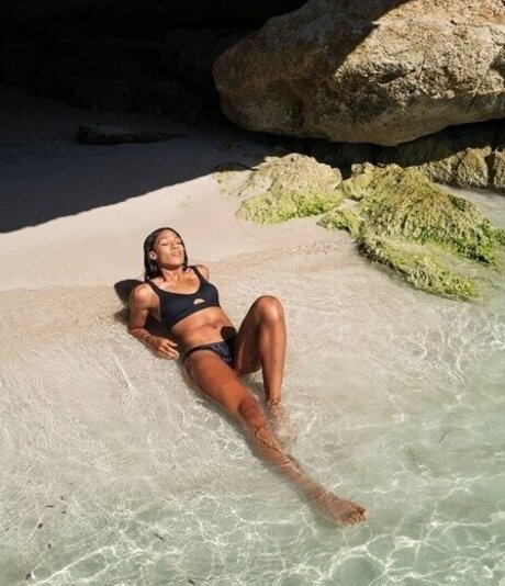 missionnaire uniquementfans libre nu photos