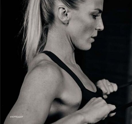 baise anale uniquementfans bien chaud img