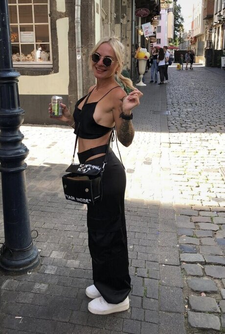 latina solo onlyfans nu sexy galeries