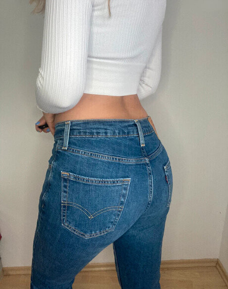 visage blond uniquementfans chaud adulte des photos