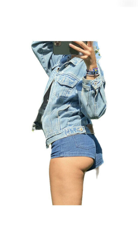 milf aux cheveux noirs onlyfans joli sexe des photos