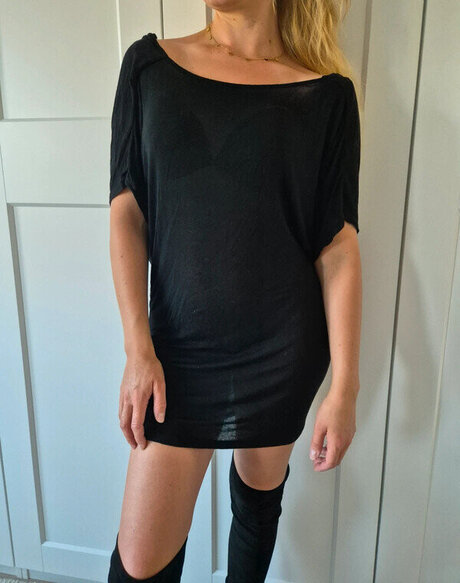 grand-mère onlyfans top magnifique image