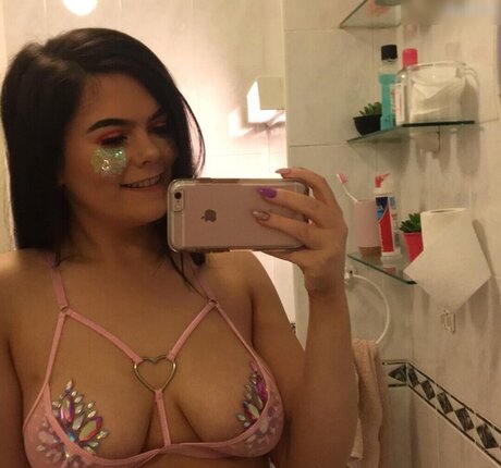 bikini nu onlyfans sexy de haute qualité img