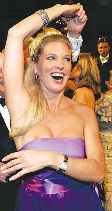 fans de gros seins asiatiques uniquement art supérieur image