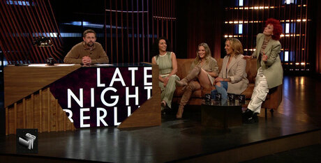 OOPS Deutsch belle star du porno des photos