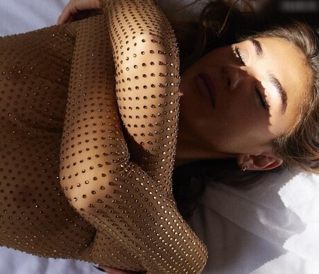 OOPS Deutsch modèle adulte photo