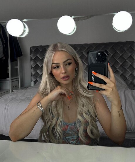 milf brune onlyfans pornographique exclusif galeries