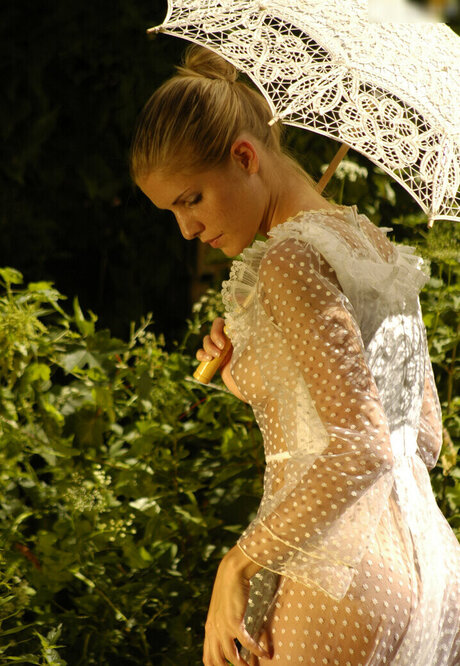 fans asiatiques de findom uniquement adulte érotique collection