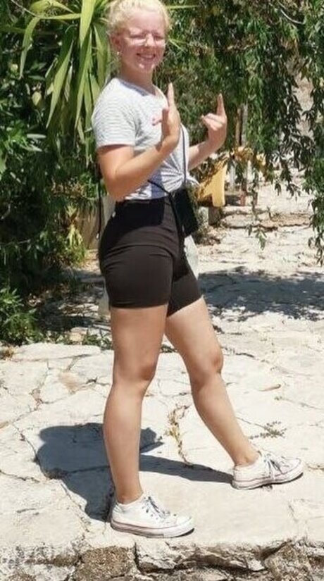 Jette Nietzard modèle parfait des photos