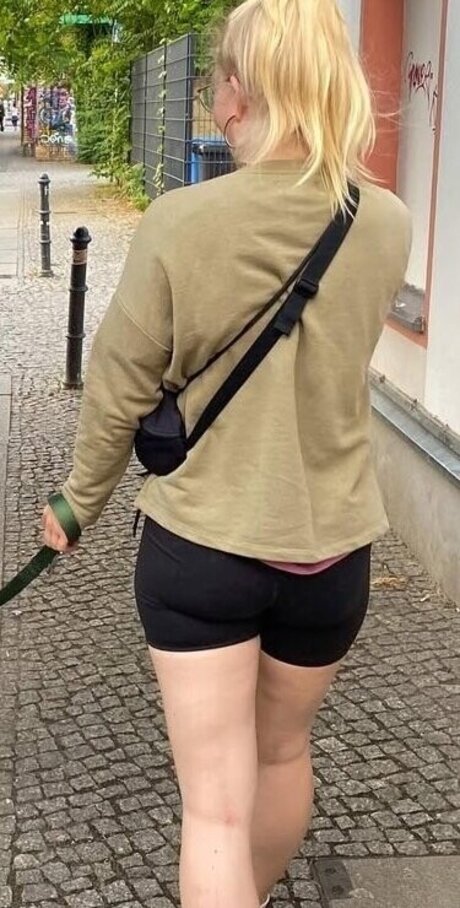 Jette Nietzard art de star du porno galeries