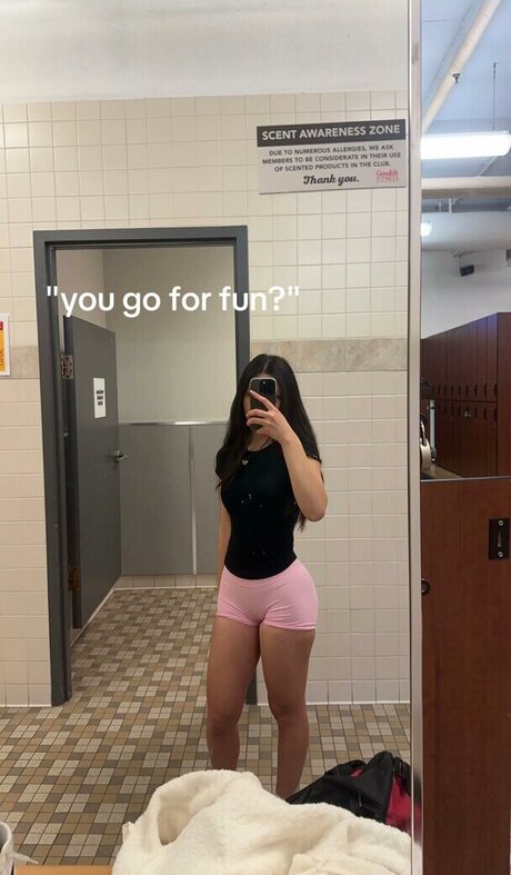 claragsule actrice sexy des photos