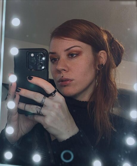 étudiants aux gros seins onlyfans nu exclusif img