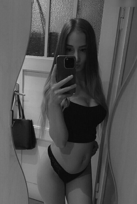 fans asiatiques maigres uniquement nus archive