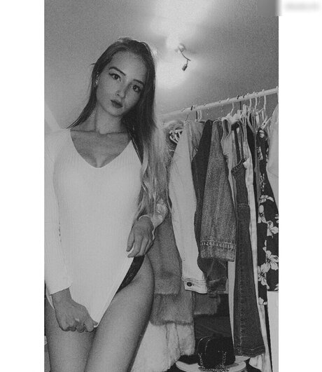 Nicki Anna star du porno hd archive