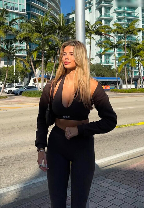 Larissa Neumann étoile parfaite des photos