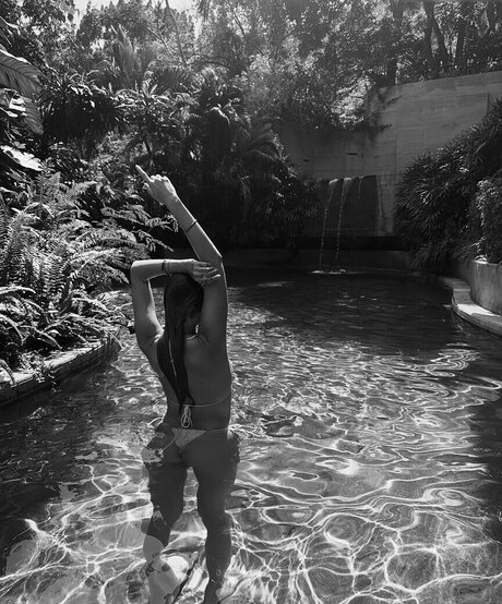 Larissa Neumann star du porno adulte img