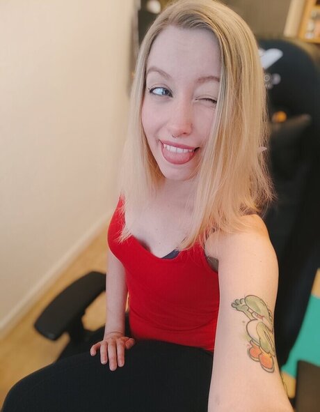 einfachsonina actrice érotique photos