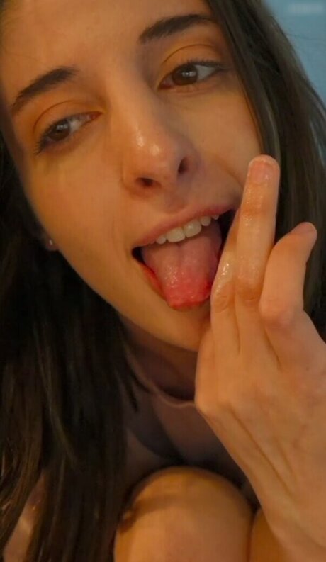 Rosy Kindred star du porno gratuit photo