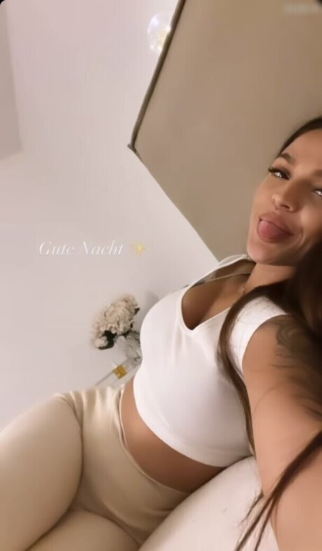 Jeje Lopes haut modèle photo