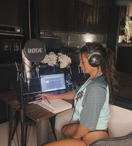 Jeje Lopes star du porno collection