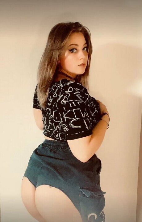 baisers lesbiens onlyfans haute qualité img