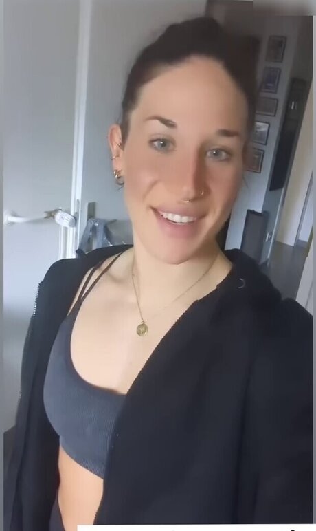 JuleTheFox star du porno gratuit images