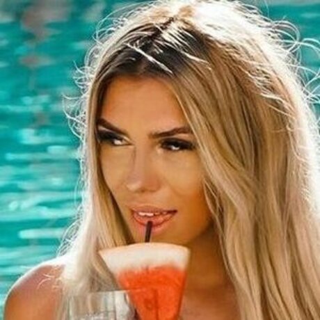 rousse aux gros seins onlyfans meilleur pornographique galeries